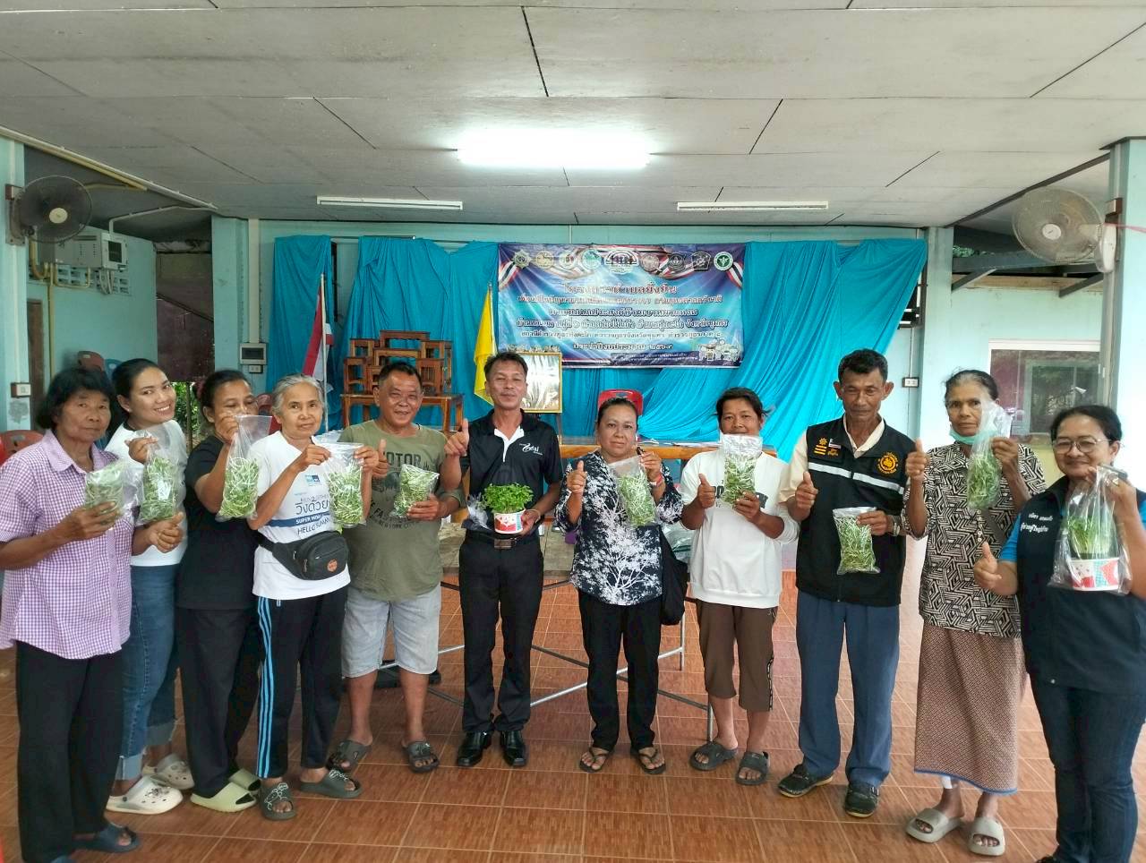 พช.ทุ่งตะโก จัดโครงการส่งเสริมการออมและพัฒนาทักษะทางการเงิน (Financial Literacy) บ้านทอนอม หมู่ที่ 6 ตำบลช่องไม้แก้ว