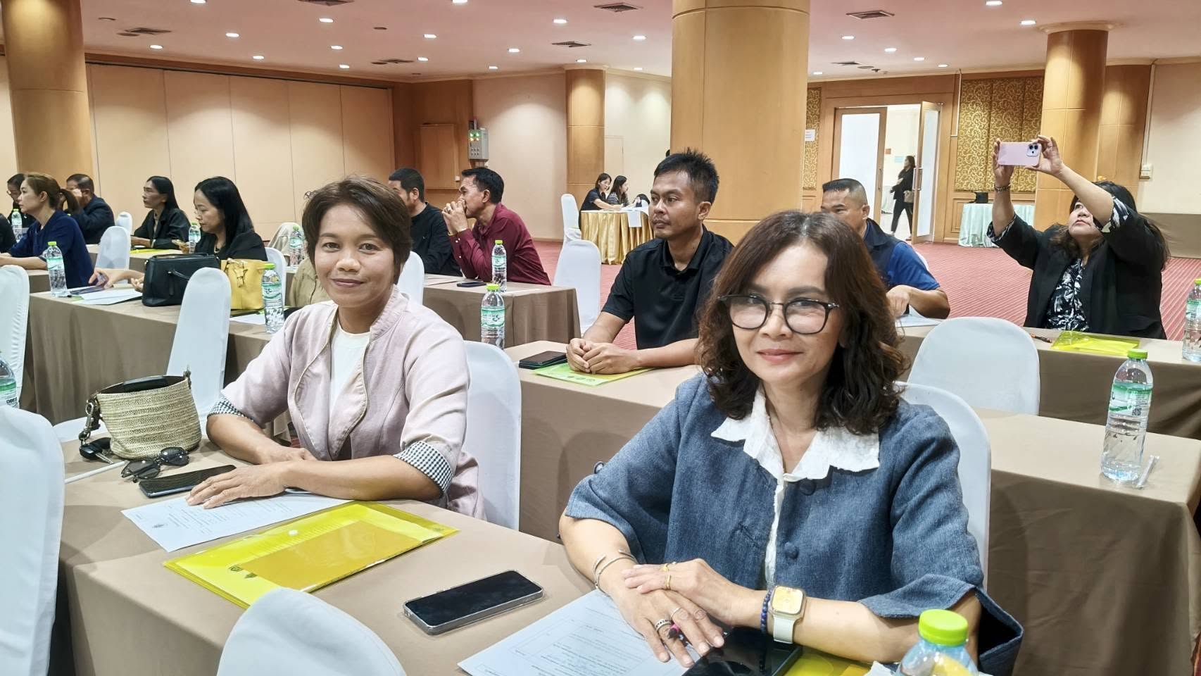 พช.ทุ่งตะโก​ ​​ร่วมประชุมขับเคลื่อนศูนย์ส่งเสริมพัฒนาประชาธิปไตย​ (ศส.ปชต.) ​เดินหน้าสร้างพลเมืองคุณภาพ ระดับจังหวัด